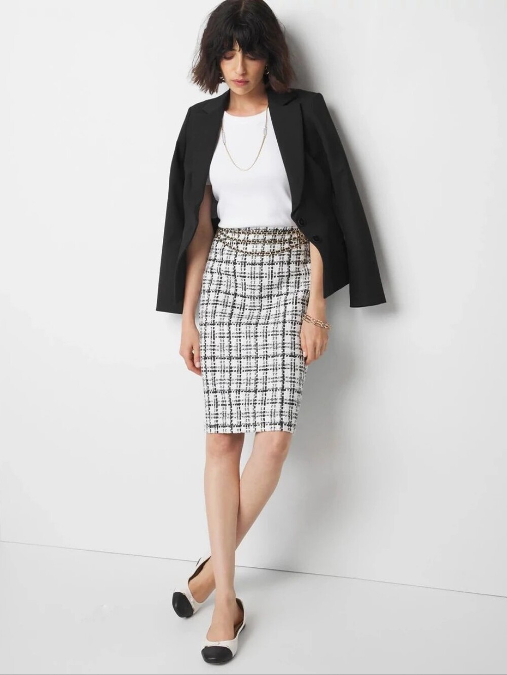 White House Black Market Black & White Tweed Pencil Skirt - Picture 2 of 9